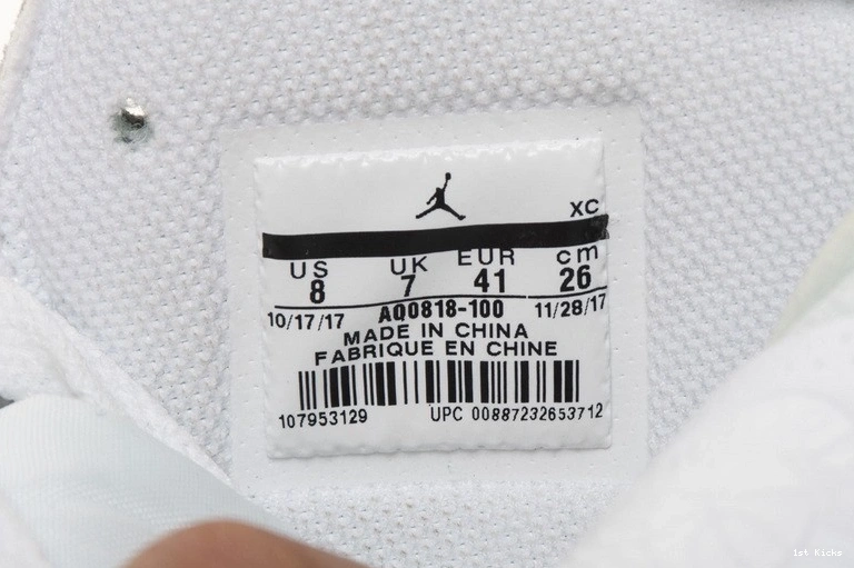 OWT NIKE  Air retro White AQ0818-100 Jordan 1 high 1122